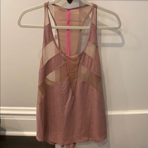 Lululemon tank